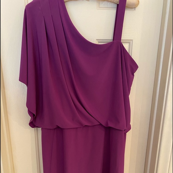 Purple off the shoulder dress size 8 - Picture 6 of 8
